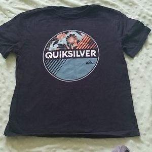 Quiksilver t shirt